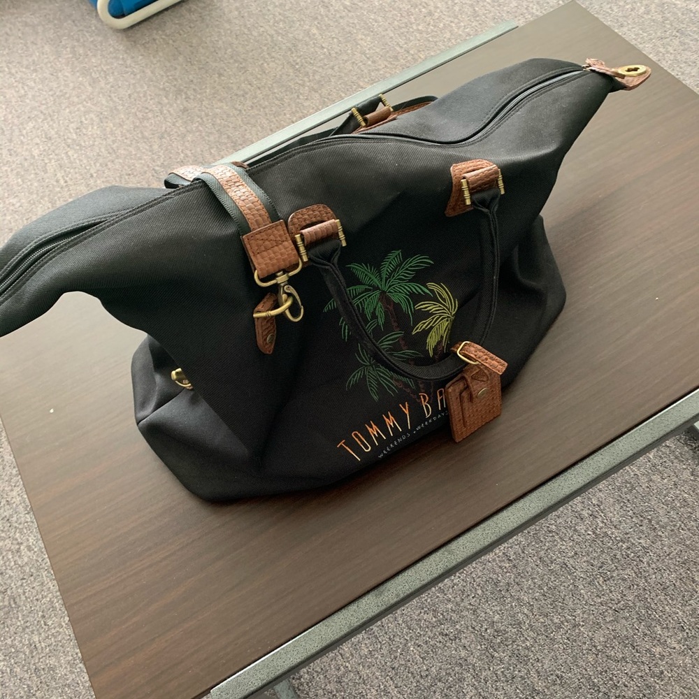 Tommy Bahama Bag